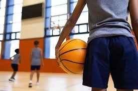 字母哥的空接绝杀是自己画的战术！